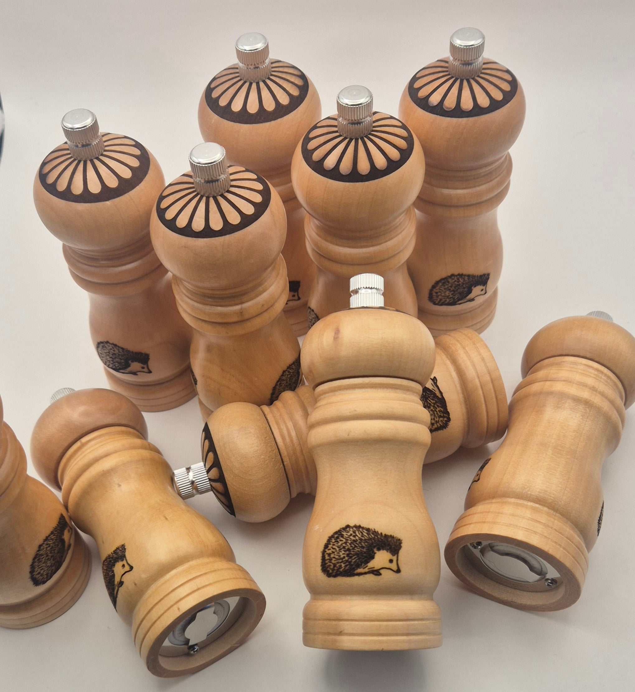 Moulin broyeur à sel ou à poivre Gravure