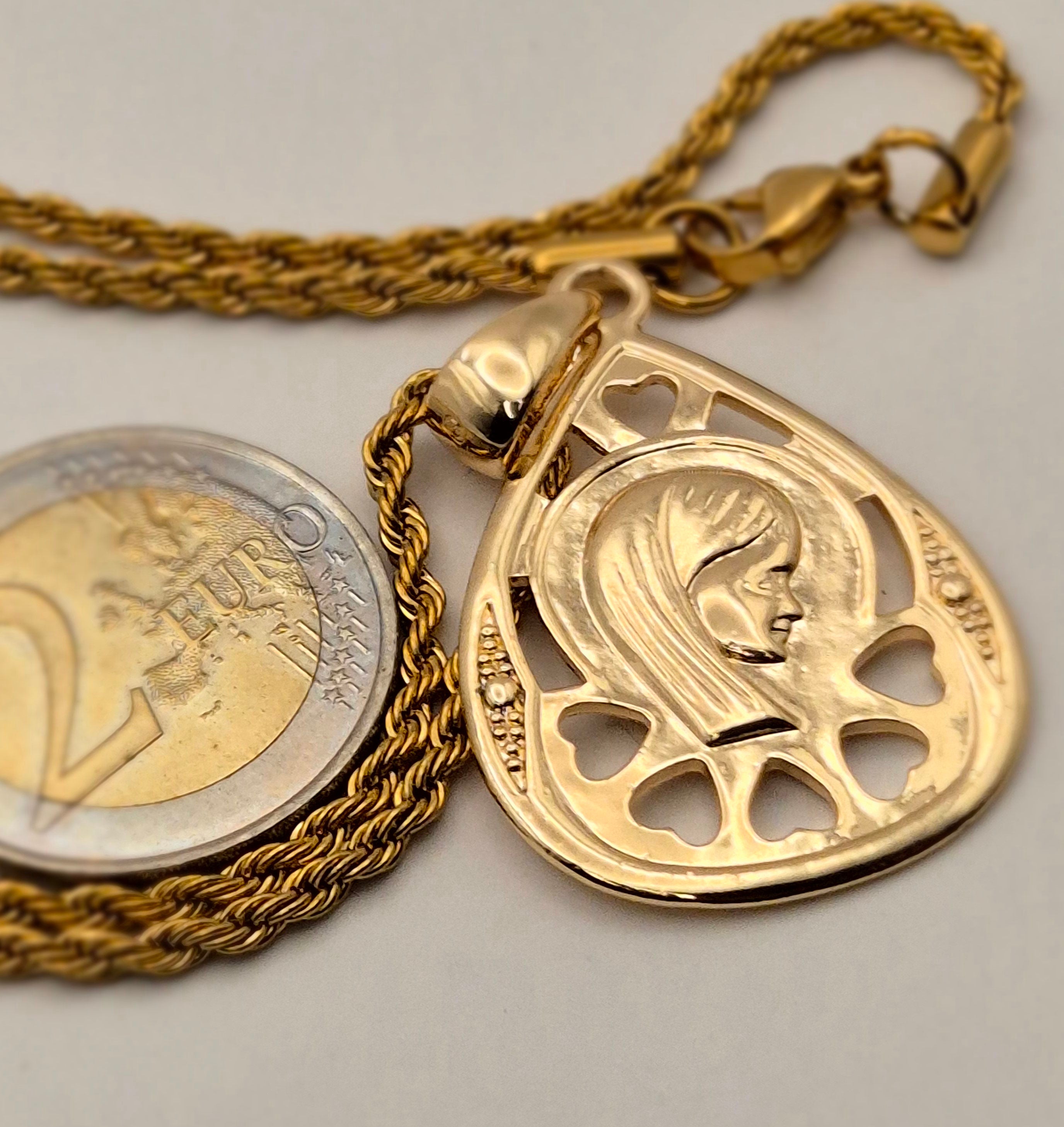 Bijoux  VIÈRGE Marie