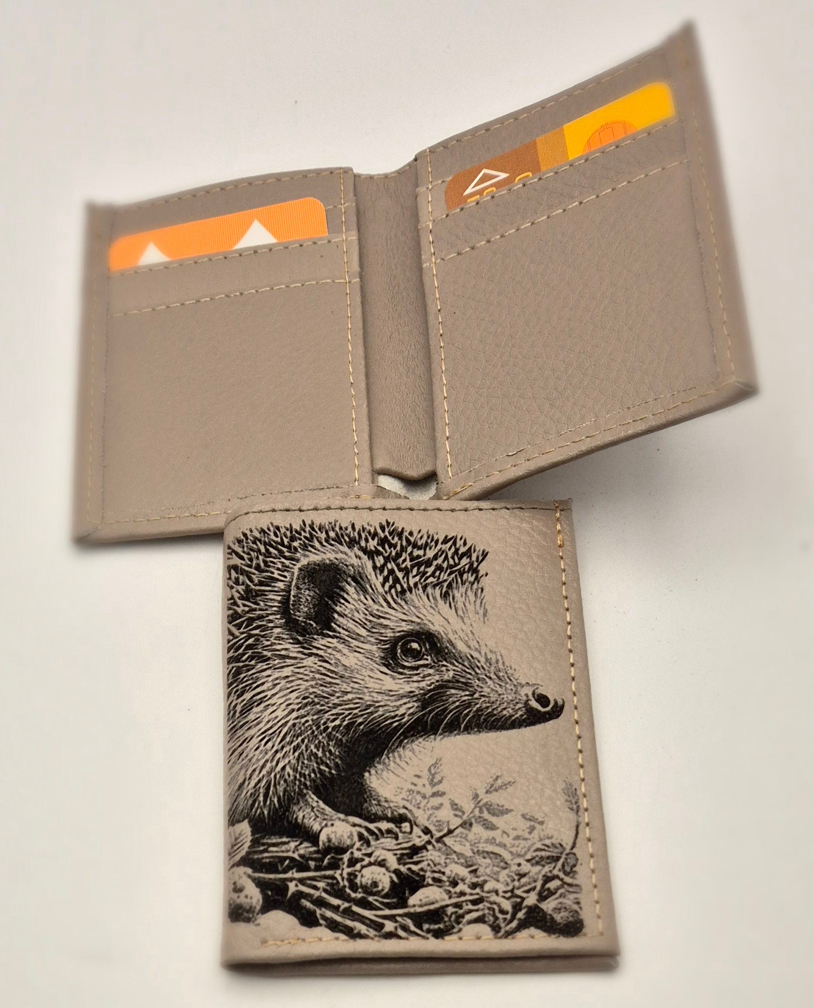 Porte-carte gravé croute de cuir 04