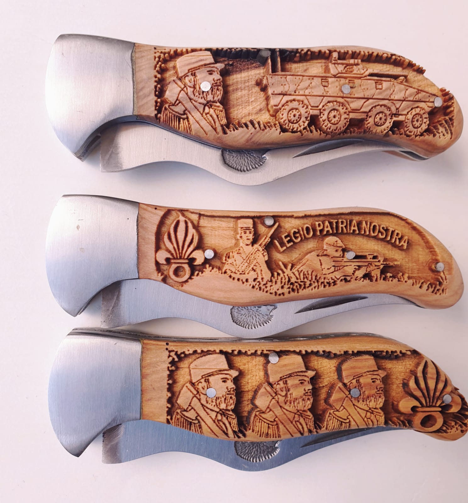 NIGLOTO Sculpté Militaire