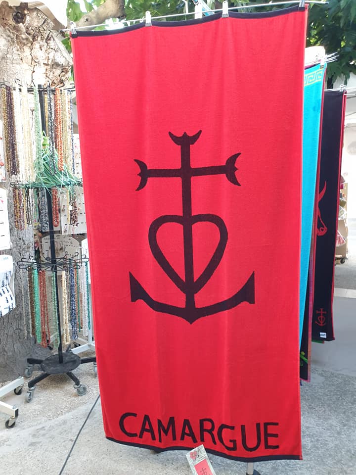 Bientôt disponible Drap de bain croix de CAMARGUE